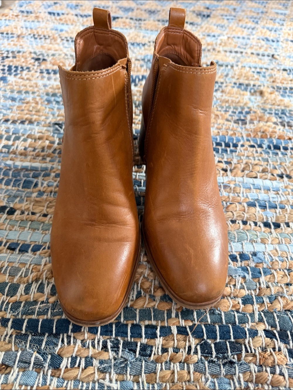 Women’s Tan Leather Chelsea Boots